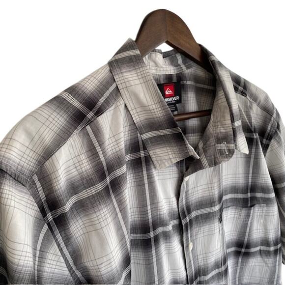 Quiksilver Black and White Plaid Button Up - XXL - Picture 2 of 5